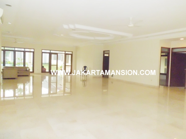 HR376 House for rent at kemang 