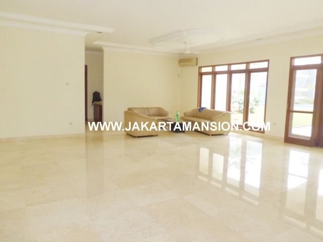 HR376 House for rent at kemang 