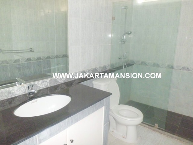 HR377 House for rent at Senayan Kebayoran Baru