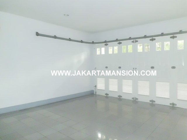 HR378 House for rent at Senayan Kebayoran Baru