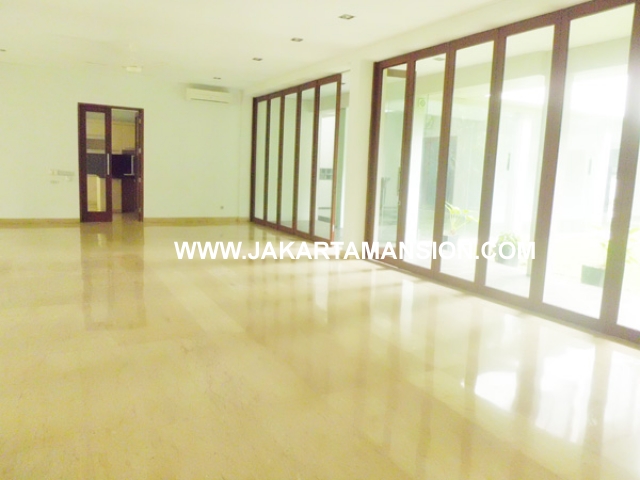 HR379 House for rent at kemang 