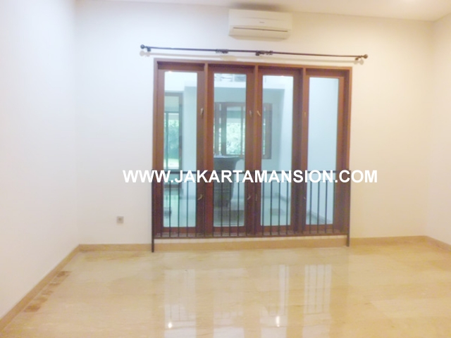 HR379 House for rent at kemang 