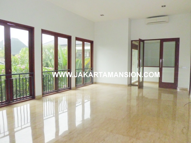 HR379 House for rent at kemang 