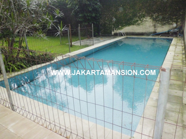 HR380 House for rent at kemang 
