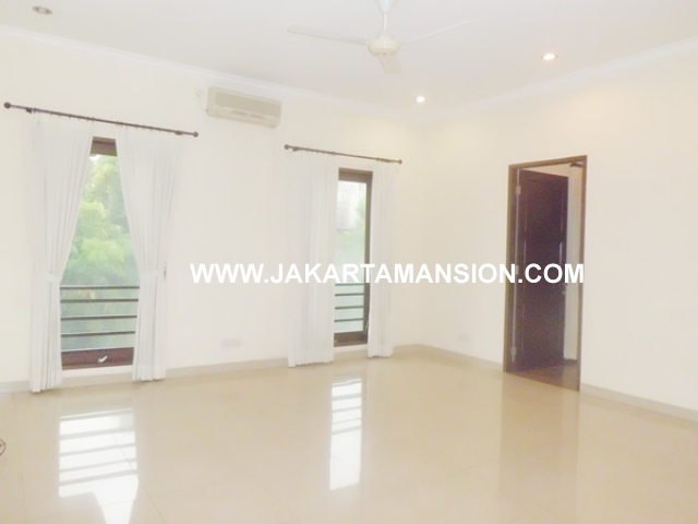 HR380 House for rent at kemang 
