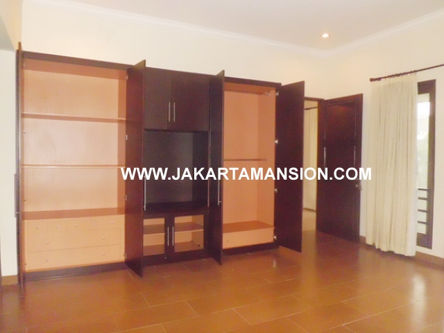 HR380 House for rent at kemang 