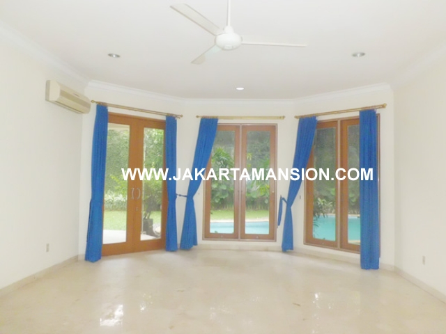 HR381 House for rent at kemang 