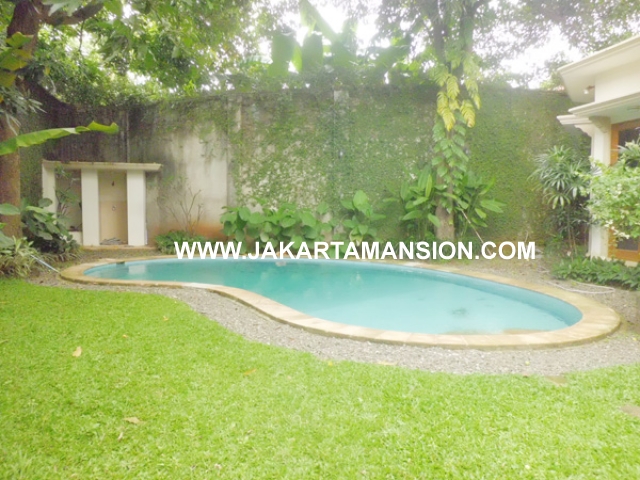 HR381 House for rent at kemang 
