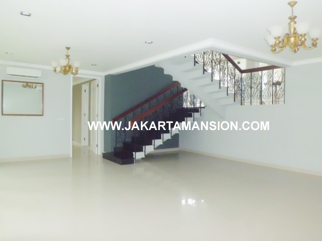 HR387 House for rent at kemang 