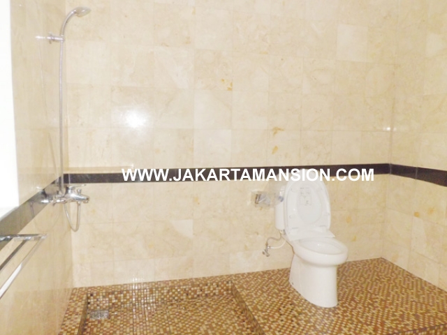 HR387 House for rent at kemang 