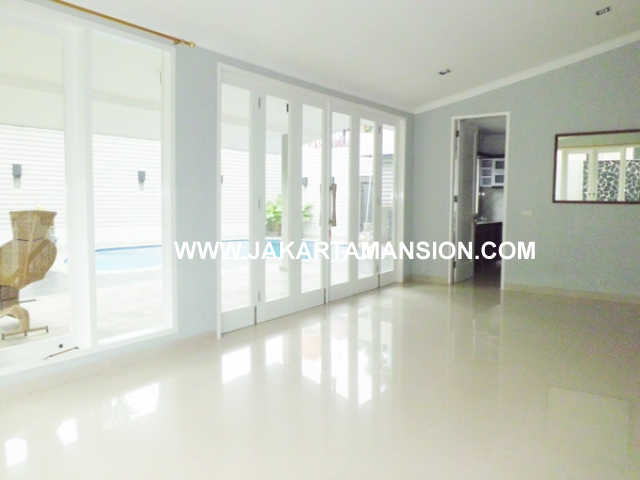 HR387 House for rent at kemang 