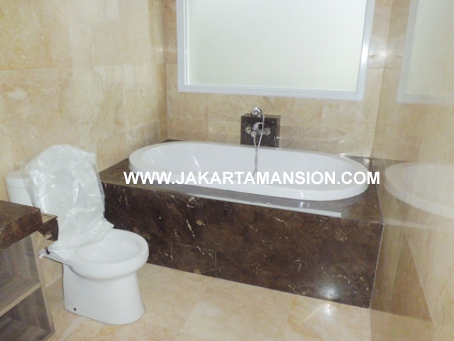 HR387 House for rent at kemang 