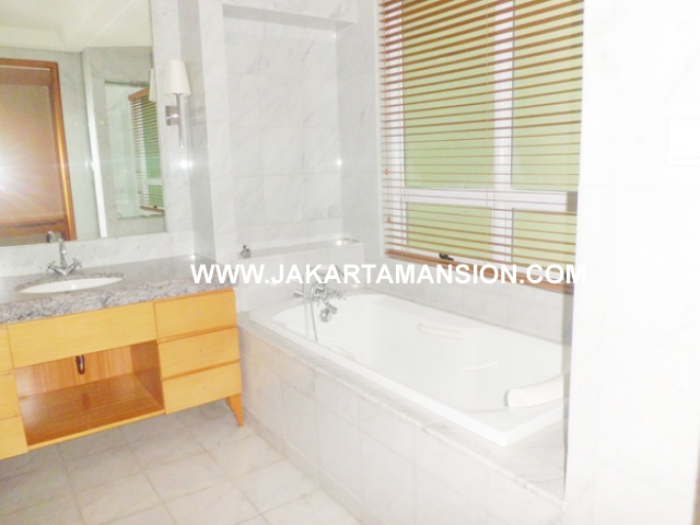 AR390 Pakubuwono Residence for rent