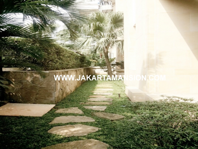 HR399 Townhouse Pakubuwono Residence For SALE and Rent