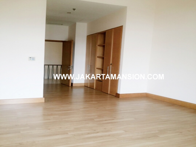 HR399 Townhouse Pakubuwono Residence For SALE and Rent