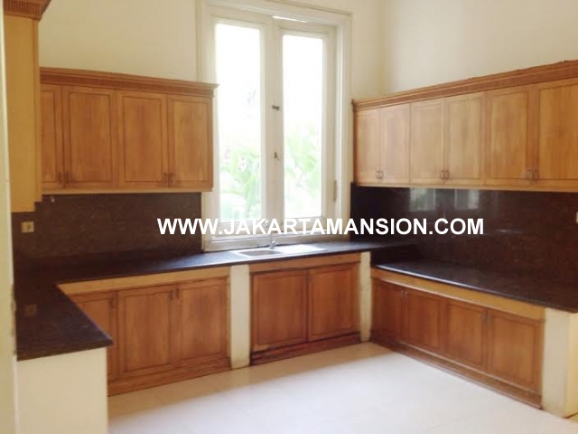 HR406 House for rent at Menteng