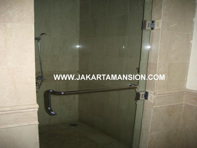 HR406 House for rent at Menteng