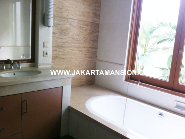 HR407 Compound for rent at Pondok Indah