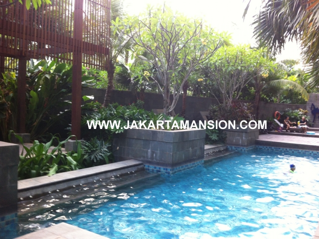 AR423 Kemang Village For rent