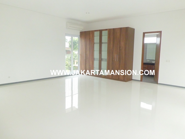 HR447 House for rent at Senopati Kebayoran Baru