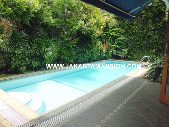 HR448 House for rent at Kemang