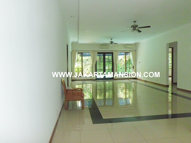 HR448 House for rent at Kemang