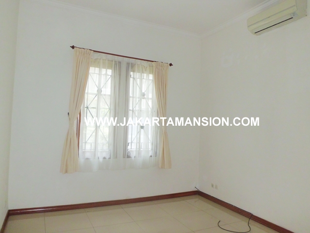 HR448 House for rent at Kemang