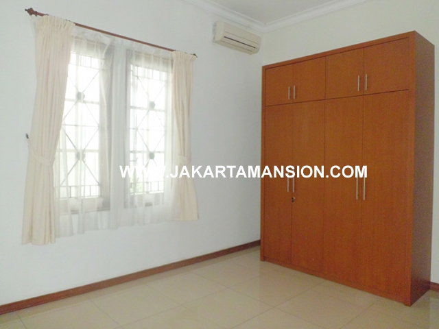 HR448 House for rent at Kemang