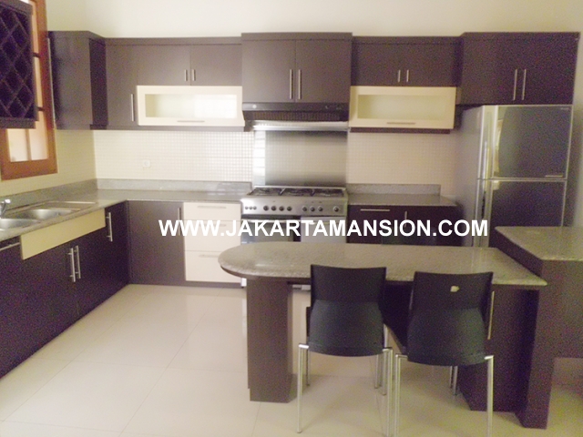 HR448 House for rent at Kemang