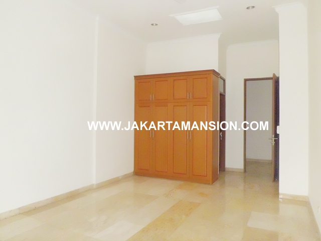 HR449 House for rent at Ampera Kemang