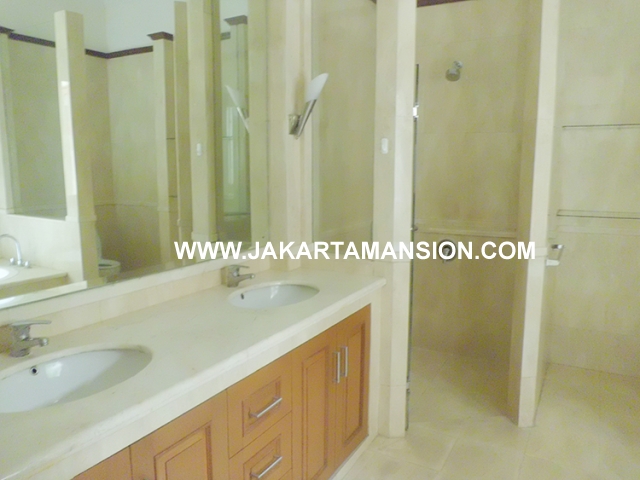 HR449 House for rent at Ampera Kemang