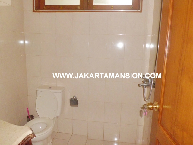 HR450 House for rent at Kemang