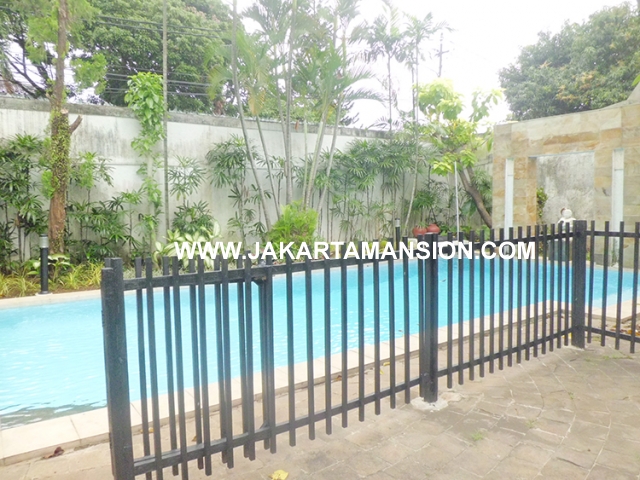 HR451 House for rent at Jeruk Purut Kemang
