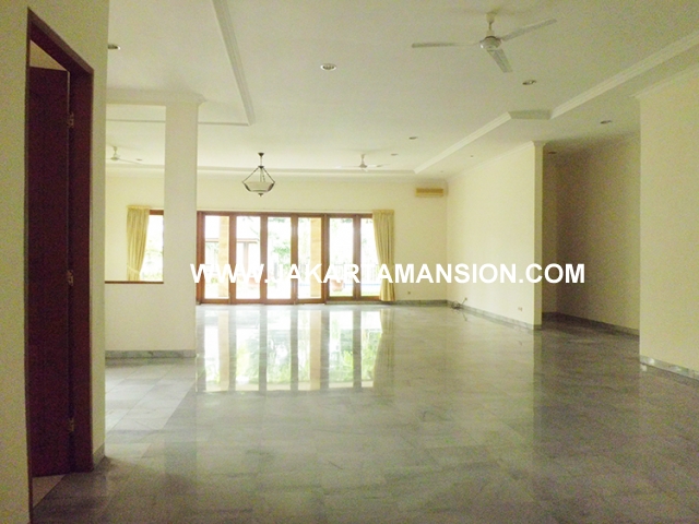 HR451 House for rent at Jeruk Purut Kemang