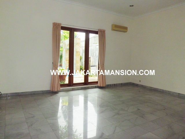 HR451 House for rent at Jeruk Purut Kemang