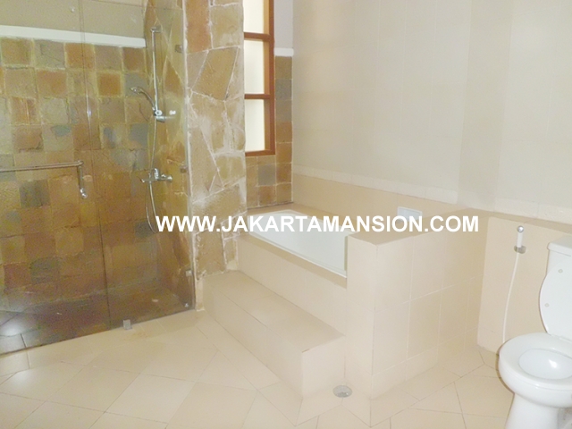 HR451 House for rent at Jeruk Purut Kemang