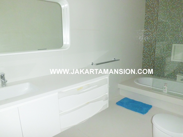 HR452 House for rent at Kemang Suitable to Embassy 