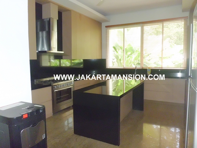 HR458 House for rent at Kebayoran Suitable to Embassy