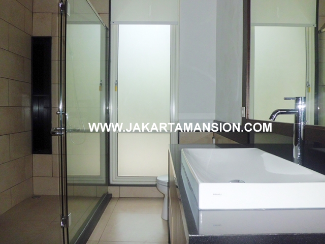 HR458 House for rent at Kebayoran Suitable to Embassy