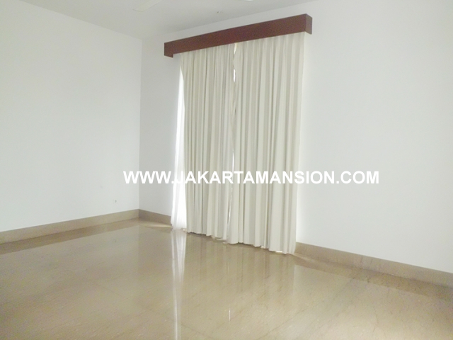 HR458 House for rent at Kebayoran Suitable to Embassy