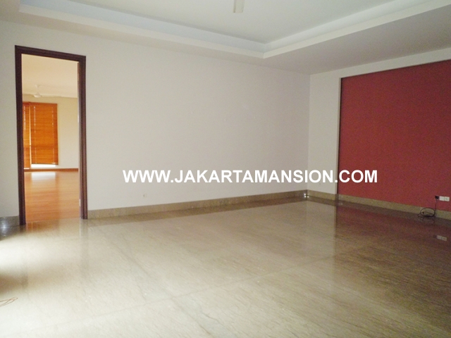 HR458 House for rent at Kebayoran Suitable to Embassy
