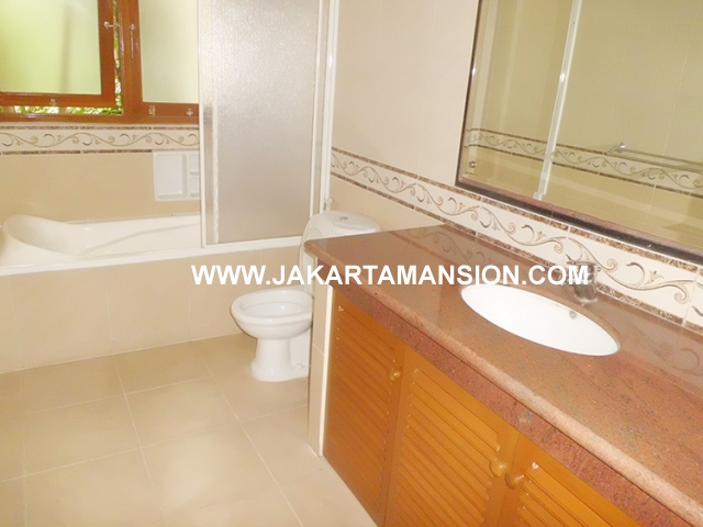HR470 House for rent at Kemang