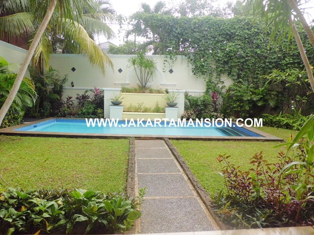 HR470 House for rent at Kemang