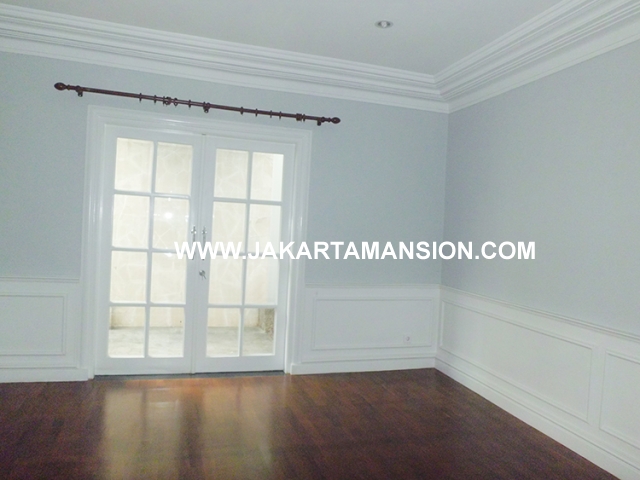 HR483 House for rent at Pejaten Close to kemang