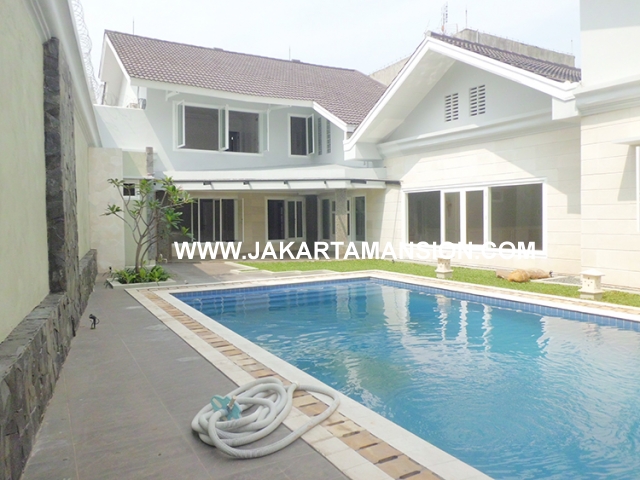 HR483 House for rent at Pejaten Close to kemang