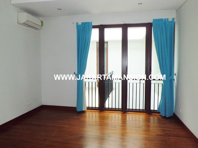 HR494 house for rent at kemang