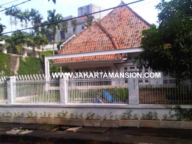 HS498 Rumah Jalan Teuku Umar Menteng Luas 2800m Dijual