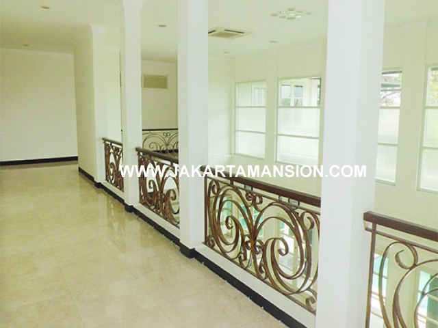 HR533 House for rent at Senopati Suitable to Embassy Close SCBD Area 