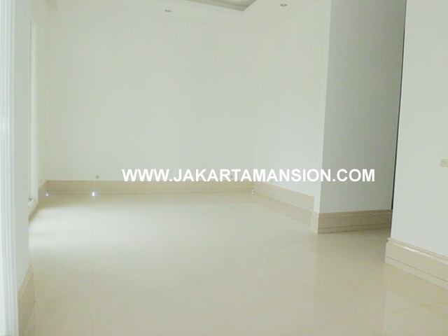 HR544 House for rent at Brawijaya Suitable to Embassy Close to kemang