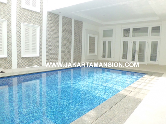 HR544 House for rent at Brawijaya Suitable to Embassy Close to kemang